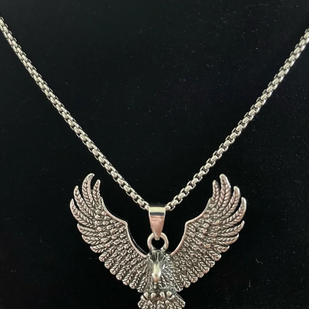 Eagle Pendant Necklace - Picture 2 of 4